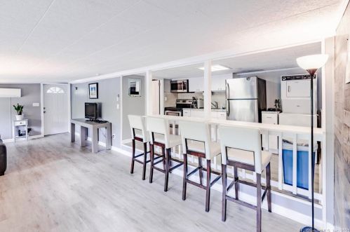 236 Roosevelt Dr, Seymour CT 06483-2118 exterior