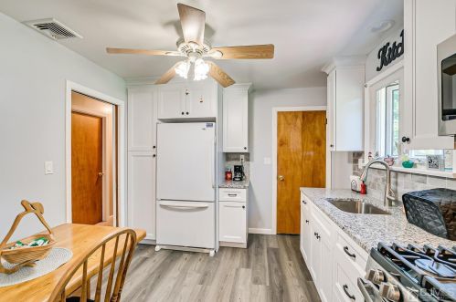 149 Vineyard Rd, Edison NJ 08817-4784 exterior