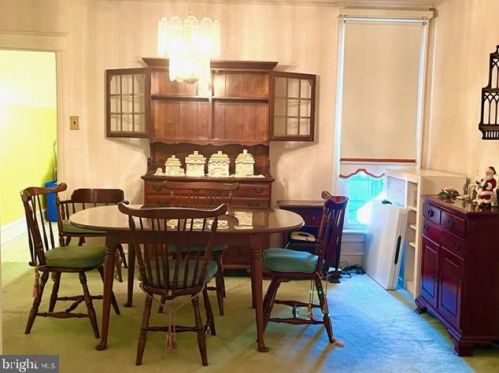 6256 Erdrick St, Philadelphia PA 19135-2602 exterior