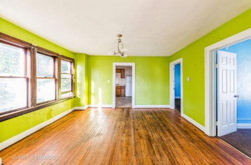 806 Jackson St, Waukegan IL 60085-7364 exterior