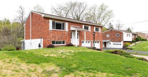 130 Rangley Dr, Pittsburgh, PA 15209-1754