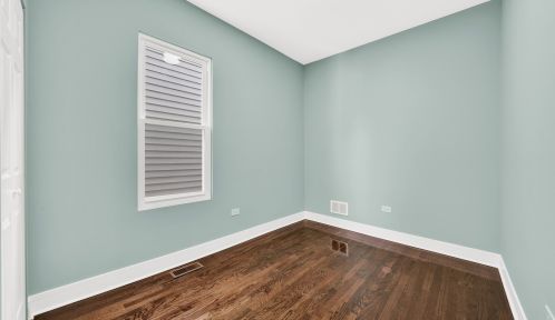 2052 68 Pl, Chicago IL 60629-4126 exterior