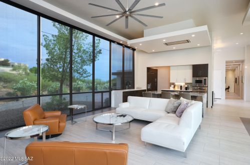 4911 Mission Hill Dr, Tucson AZ  85718-2607 exterior