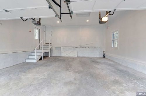 462 Laurel Ln, Kinnelon NJ  07405-3122 exterior