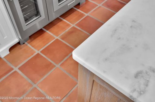 400 Newark Ave, Point Pleasant Beach NJ 08742-4141 exterior