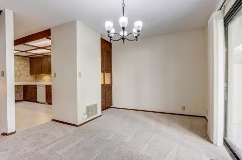 9039 70, Milwaukee WI 53218-2212 exterior