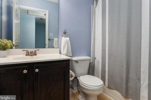 136 Foxtree Dr, Glen Burnie MD 21061-6357 exterior