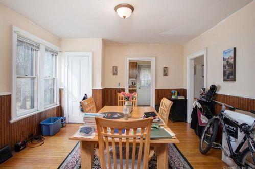 90 Smt St, Manchester CT 06040-4263 exterior