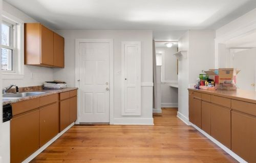 15 Raymond Rd, Salem MA 01970-5325 exterior