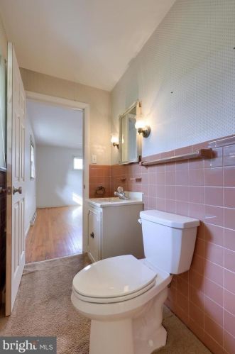 34 Corry Ave, Lancaster PA 17601-3933 exterior