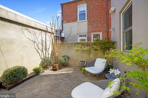 1221 T St, Washington DC 20009-7535 exterior