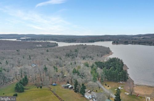 3 Wooded Ridge Rd, Swanton MD 21561-2334 exterior