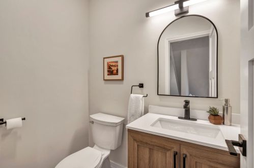 3520 Melrose St, Chicago IL  60618-5417 exterior