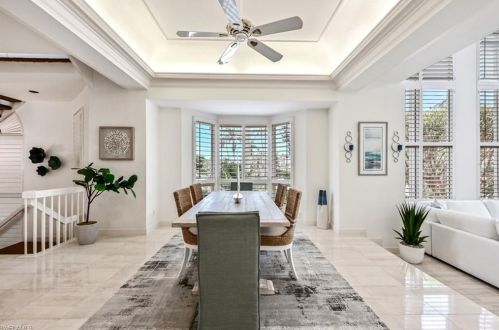 30 Casa Mar Ln, Naples FL 34103-3685 exterior