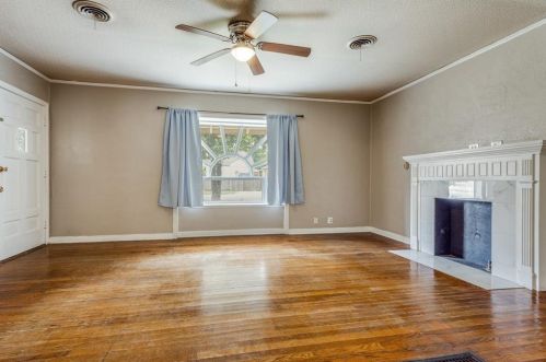 806 Buckalew St, Dallas TX  75208-6017 exterior