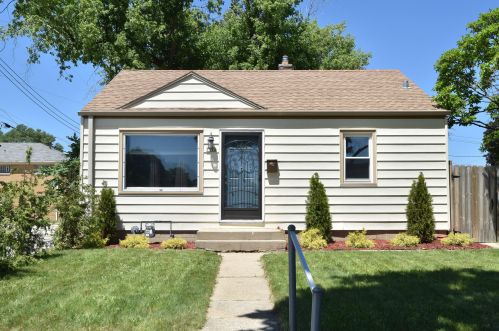 7544 Nash St, Milwaukee WI  53216-1923 exterior