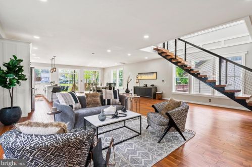 2216 30th St, Washington DC  20020-3369 exterior