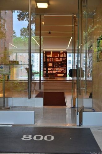 800 Grand Concourse, Bronx NY  10451-3003 exterior