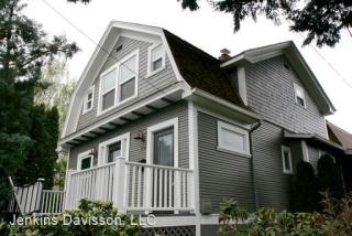 3592 Harrison St, Portland OR  97214-5880 exterior