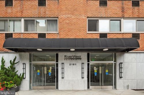 2101 Chestnut St, Philadelphia PA  19103-3197 exterior