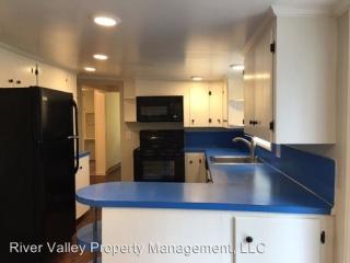 9038 25th Ave, Portland OR  97219-5555 exterior