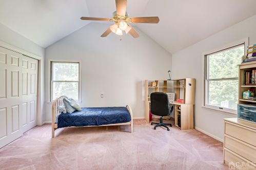 102 King St, Edison NJ 08820-1023 exterior