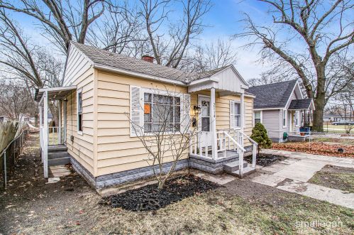 2114 Jarman St, Meskegon MI  49444-1243 exterior