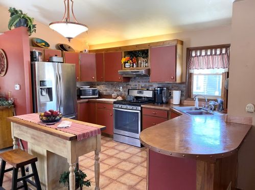 554 Fremont St, Bull Valley IL 60098-3905 exterior