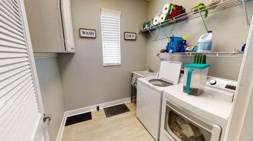 9601 Royal Poinciana Dr, Fort Pierce FL  34987-2508 exterior