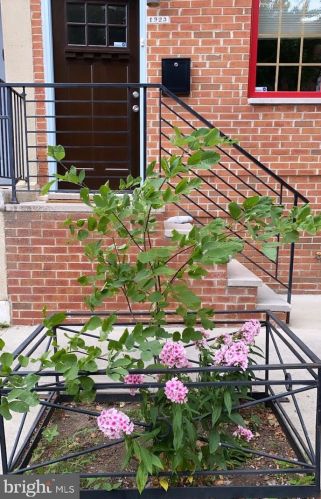 1923 Ellsworth St, Philadelphia PA  19146-2803 exterior