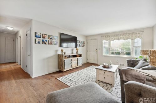 122 Howard St, Perth Amboy NJ 08861-1525 exterior