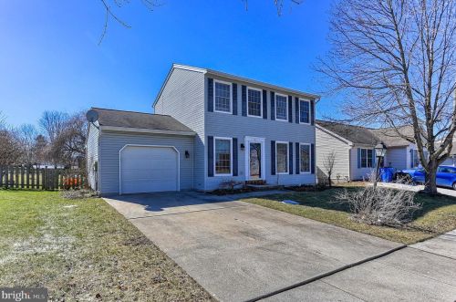 41 Stayman Way, Littlestown, PA 17340-1100
