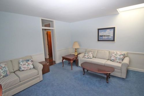 2 Eastnor Rd, Middletown RI  02840-3839 exterior