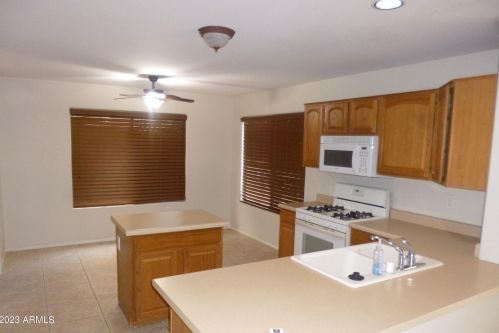 27913 23rd Ln, Phoenix AZ  85085-4719 exterior