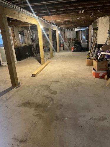 1020 Springfield Ave, Chicago IL 60624-4025 exterior