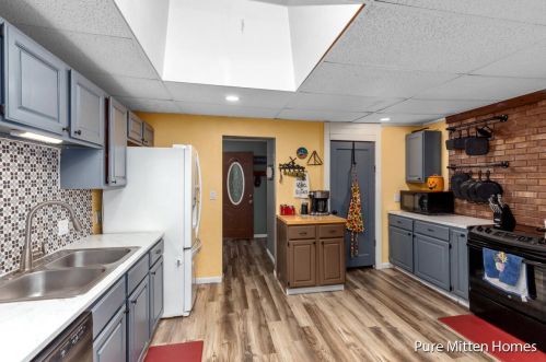 714 State St, Belding MI  48809-9214 exterior