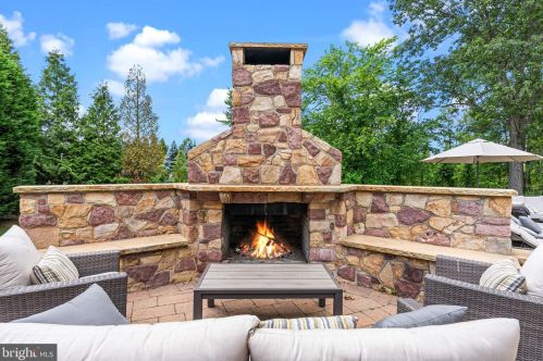 2214 Denbeigh Dr, Jamison PA 18929-1446 exterior