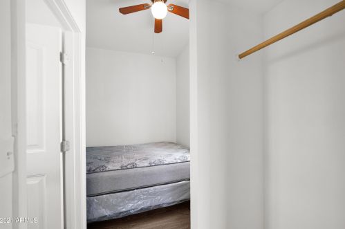 1229 13th Ave, Phoenix AZ 85007-4138 exterior