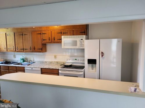 320 19 St, Chester PA 19013-5605 exterior