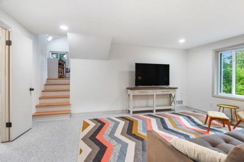 3904 Gladney Dr, Atlanta GA  30340-4618 exterior