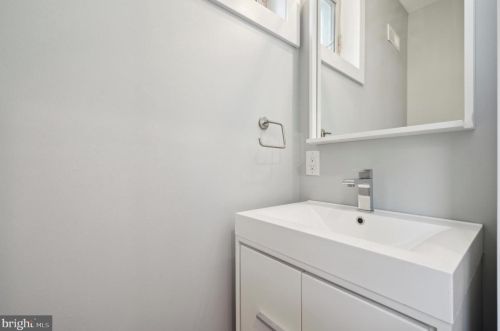 1214 17 St, Philadelphia PA 19132-3929 exterior