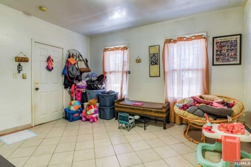 117 6 St, Paterson NJ 07508-2121 exterior