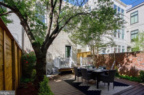 932 O St, Washington DC  20001-4265 exterior