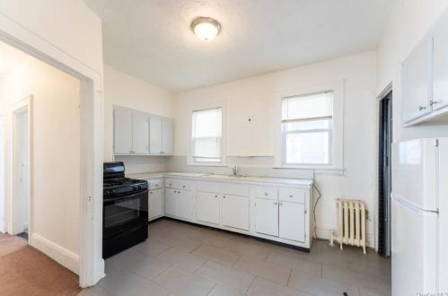 155 Hillside Ave, Mount Vernon NY 10553-1332 exterior