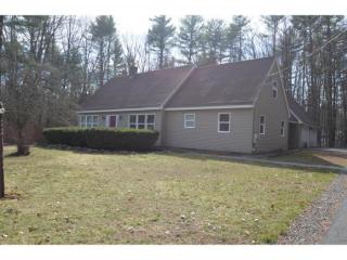 11 Maple Dr, Manchester, NH 03110-6113