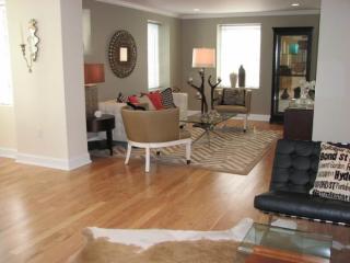 1 Chapel St, Brookline MA  02446-5408 exterior