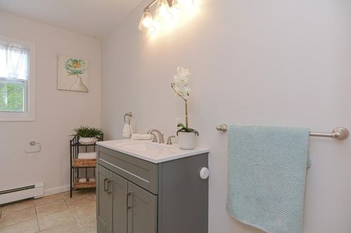 38 Berkshire St, Providence RI 02908-2503 exterior