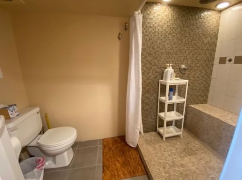 6453 Kenneth Ave, Chicago IL 60712-4709 exterior