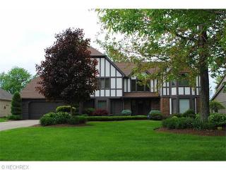 32785 Shadowbrook Dr, Cleveland, OH 44139-6007