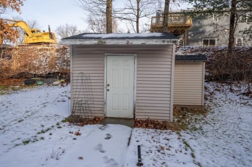 29 Pocantico Ave, Springfield MA 01109-1463 exterior